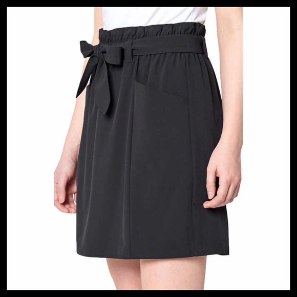 Mondetta High Waisted Cargo Skirt Black - Picture 3 of 13